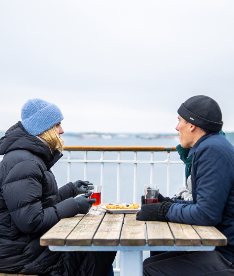 couple-talking